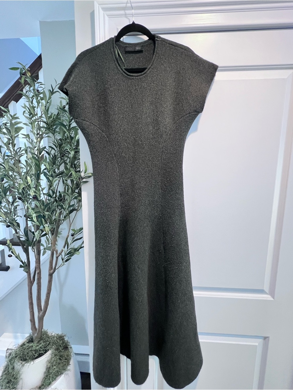 Zara Olive Green Cap-Sleeve Knit Midi Dress